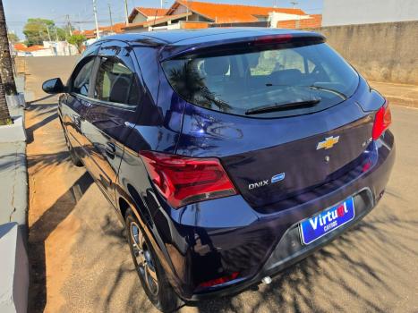 CHEVROLET Onix Hatch 1.4 4P FLEX LTZ, Foto 4