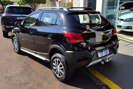 CHEVROLET Onix Hatch 1.4 4P FLEX ACTIV, Foto 3