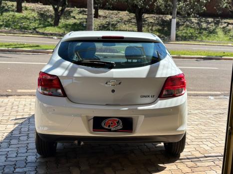 CHEVROLET Onix Hatch 1.0 4P FLEX LT, Foto 5