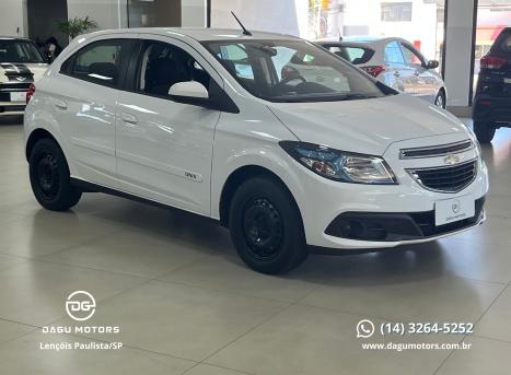 CHEVROLET Onix Hatch 1.4 4P FLEX LT, Foto 3