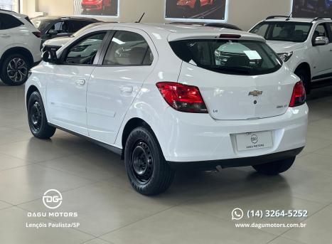 CHEVROLET Onix Hatch 1.4 4P FLEX LT, Foto 6