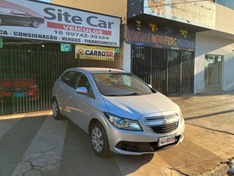 CHEVROLET Onix Hatch 1.4 4P FLEX LT, Foto 3