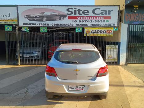CHEVROLET Onix Hatch 1.4 4P FLEX LT, Foto 11