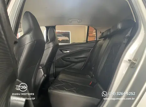CHEVROLET Onix Hatch 1.0 12V 4P FLEX PREMIER TURBO AUTOM�TICO, Foto 11
