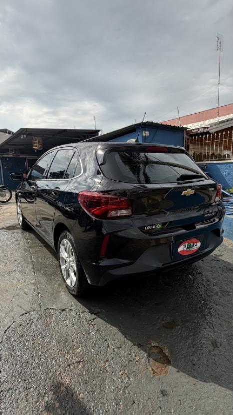 CHEVROLET Onix Hatch 1.0 12V 4P FLEX PREMIER 2 TURBO AUTOM�TICO, Foto 4