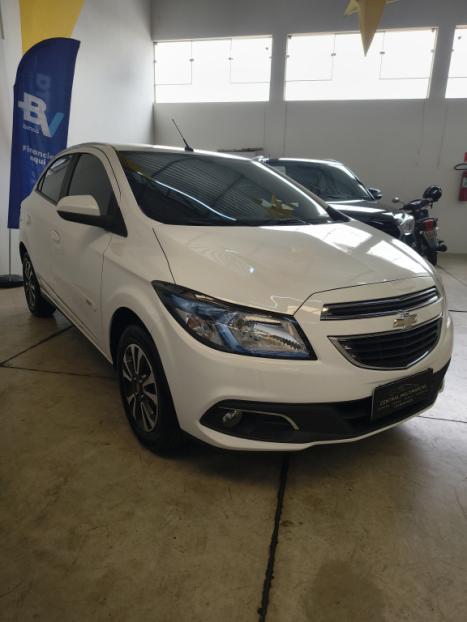 CHEVROLET Onix Hatch 1.4 4P FLEX LTZ, Foto 3