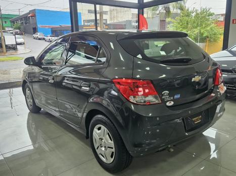 CHEVROLET Onix Hatch 1.0 4P FLEX JOY, Foto 4