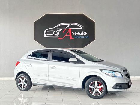 CHEVROLET Onix Hatch 1.4 4P FLEX LT, Foto 3