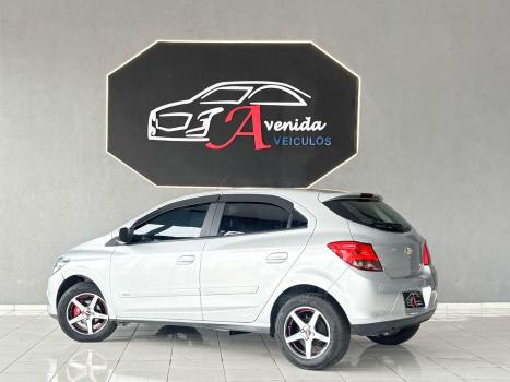 CHEVROLET Onix Hatch 1.4 4P FLEX LT, Foto 4