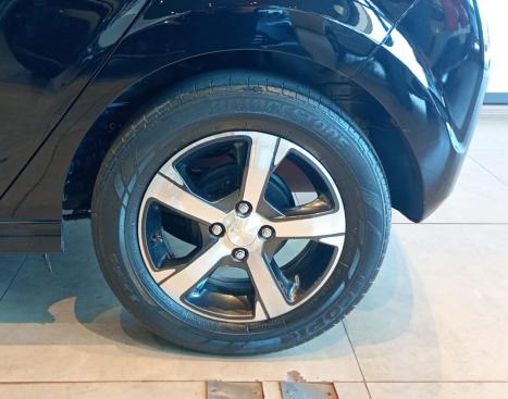 CHEVROLET Onix Hatch 1.4 4P FLEX LTZ, Foto 8