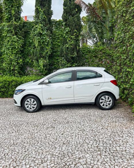 CHEVROLET Onix Hatch 1.4 4P FLEX LT, Foto 5