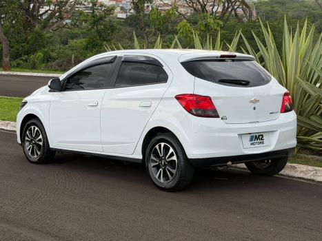 CHEVROLET Onix Hatch 1.4 4P FLEX LTZ, Foto 4