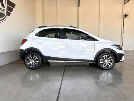 CHEVROLET Onix Hatch 1.4 4P FLEX ACTIV AUTOMÁTICO, Foto 5