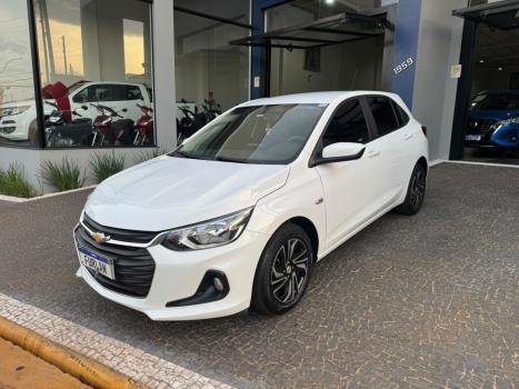 CHEVROLET Onix Hatch 1.0 12V 4P FLEX LT TURBO, Foto 2