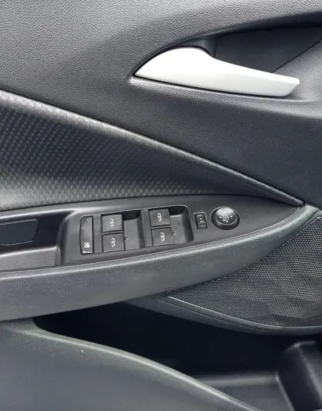 CHEVROLET Onix Sedan 1.0 12V 4P FLEX LTZ PLUS TURBO AUTOM�TICO, Foto 9