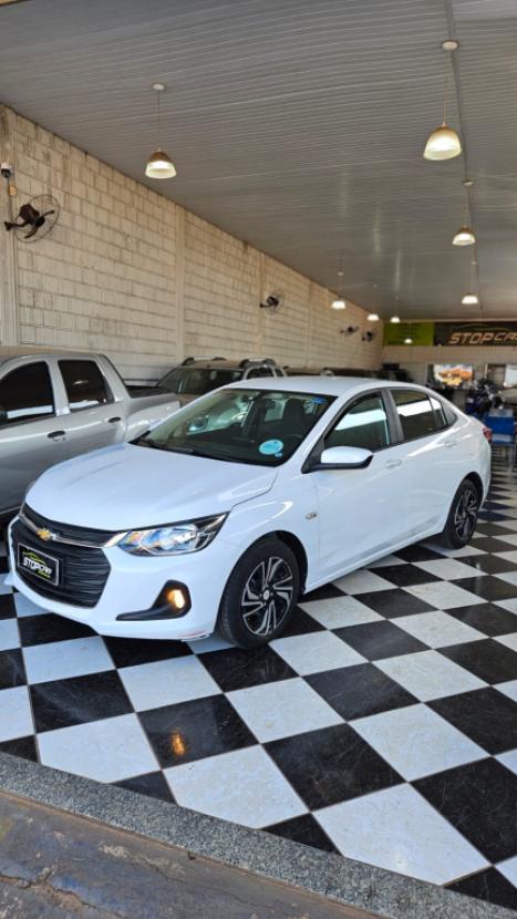 CHEVROLET Onix Sedan 1.0 4P FLEX LT2, Foto 3