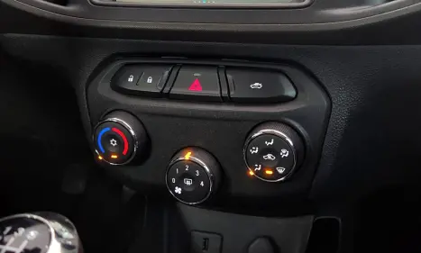 CHEVROLET Prisma 1.4 4P LTZ FLEX, Foto 17