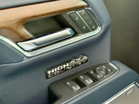 CHEVROLET Silverado 5.3 V8 1500 HIGH COUNTRY CABINE DUPLA 4X4 AUTOMTICO, Foto 15