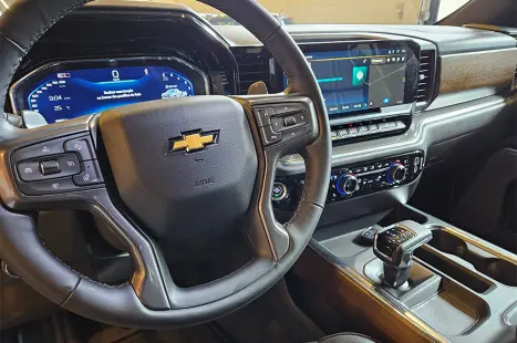 CHEVROLET Silverado 5.3 V8 1500 HIGH COUNTRY CABINE DUPLA 4X4 AUTOM�TICO, Foto 10