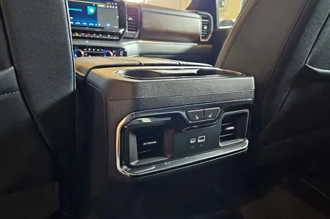 CHEVROLET Silverado 5.3 V8 1500 HIGH COUNTRY CABINE DUPLA 4X4 AUTOM�TICO, Foto 17