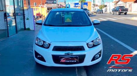 CHEVROLET Sonic Hatch 1.6 16V 4P LTZ FLEX AUTOMÁTICO, Foto 2 CHEVROLET Sonic Hatch 1.6 16V 4P LTZ FLEX AUTOMÁTICO, Foto 2