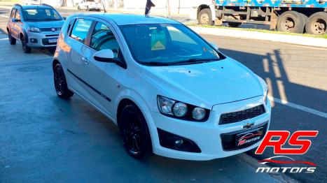 CHEVROLET Sonic Hatch 1.6 16V 4P LTZ FLEX AUTOMÁTICO, Foto 3 CHEVROLET Sonic Hatch 1.6 16V 4P LTZ FLEX AUTOMÁTICO, Foto 3