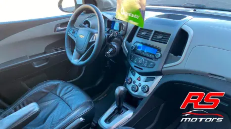 CHEVROLET Sonic Hatch 1.6 16V 4P LTZ FLEX AUTOMÁTICO, Foto 8 CHEVROLET Sonic Hatch 1.6 16V 4P LTZ FLEX AUTOMÁTICO, Foto 8