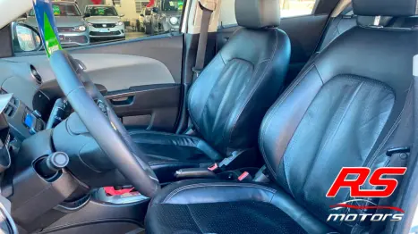 CHEVROLET Sonic Hatch 1.6 16V 4P LTZ FLEX AUTOMÁTICO, Foto 11 CHEVROLET Sonic Hatch 1.6 16V 4P LTZ FLEX AUTOMÁTICO, Foto 11