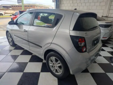 CHEVROLET Sonic Hatch 1.6 16V 4P LT FLEX, Foto 4