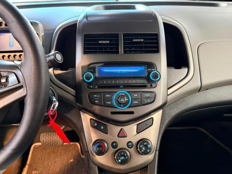 CHEVROLET Sonic Sedan 1.6 16V 4P LTZ FLEX AUTOM�TICO, Foto 14