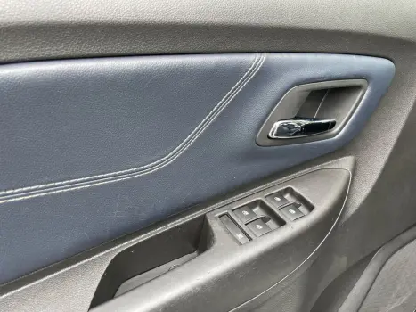 CHEVROLET Spin 1.8 4P FLEX PREMIER 7 LUGARES AUTOMTICO, Foto 18