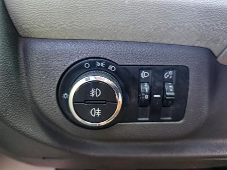 CHEVROLET Spin 1.8 4P FLEX LTZ 7 LUGARES AUTOM�TICO, Foto 13