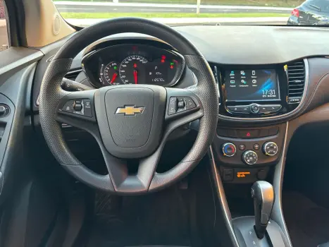 CHEVROLET Tracker 1.4 16V 4P FLEX LT TURBO AUTOMÁTICO, Foto 6 CHEVROLET Tracker 1.4 16V 4P FLEX LT TURBO AUTOMÁTICO, Foto 6