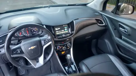 CHEVROLET Tracker 1.4 16V 4P FLEX MIDNIGHT TURBO AUTOMÁTICO, Foto 6 CHEVROLET Tracker 1.4 16V 4P FLEX MIDNIGHT TURBO AUTOMÁTICO, Foto 6