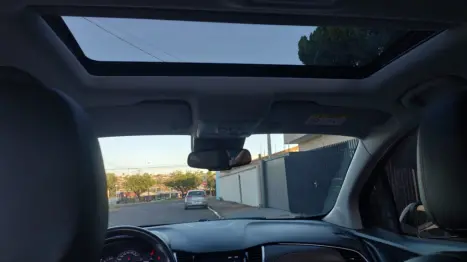 CHEVROLET Tracker 1.4 16V 4P FLEX MIDNIGHT TURBO AUTOMÁTICO, Foto 8 CHEVROLET Tracker 1.4 16V 4P FLEX MIDNIGHT TURBO AUTOMÁTICO, Foto 8