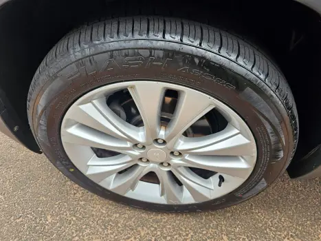 CHEVROLET Tracker 1.4 16V 4P FLEX LTZ TURBO AUTOMÁTICO, Foto 7 CHEVROLET Tracker 1.4 16V 4P FLEX LTZ TURBO AUTOMÁTICO, Foto 7