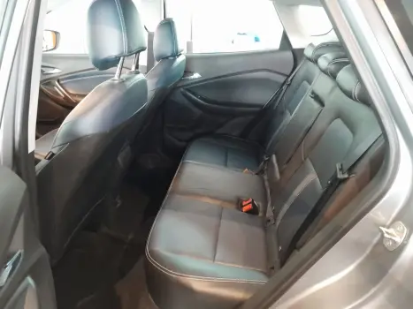 CHEVROLET Tracker 1.2 12V 4P FLEX TURBO PREMIER AUTOMÁTICO, Foto 6 CHEVROLET Tracker 1.2 12V 4P FLEX TURBO PREMIER AUTOMÁTICO, Foto 6