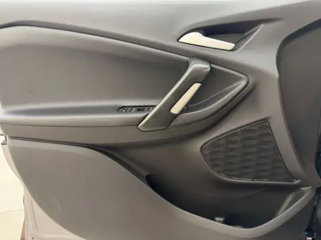 CHEVROLET Tracker 1.0 12V 4P FLEX TURBO LTZ AUTOM�TICO, Foto 9