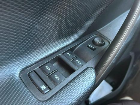 CHEVROLET Tracker 1.0 12V 4P FLEX TURBO AUTOM�TICO, Foto 10
