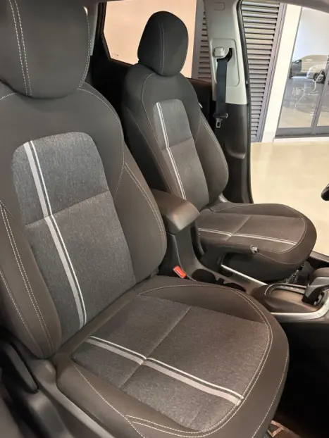 CHEVROLET Tracker 1.0 12V 4P FLEX TURBO LT AUTOM�TICO, Foto 13