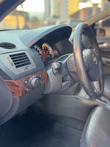 CHEVROLET Vectra Sedan 2.0 4P ELITE AUTOMÁTICO, Foto 6 CHEVROLET Vectra Sedan 2.0 4P ELITE AUTOMÁTICO, Foto 6