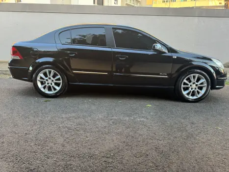 CHEVROLET Vectra Sedan 2.0 4P ELITE AUTOMÁTICO, Foto 3 CHEVROLET Vectra Sedan 2.0 4P ELITE AUTOMÁTICO, Foto 3