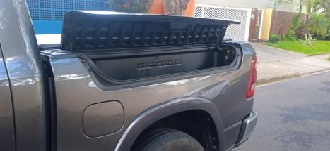 DODGE Ram 5.7 V8 32V 4P HEMI LARAMIE NIGHT EDITION 4X4 AUTOM�TICO, Foto 9