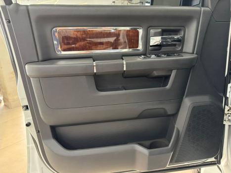 DODGE Ram 6.7 I6 24V 4P 2500 LARAMIE 4X4 TURBODIESEL  AUTOM�TICO CABINE DUPLA, Foto 9