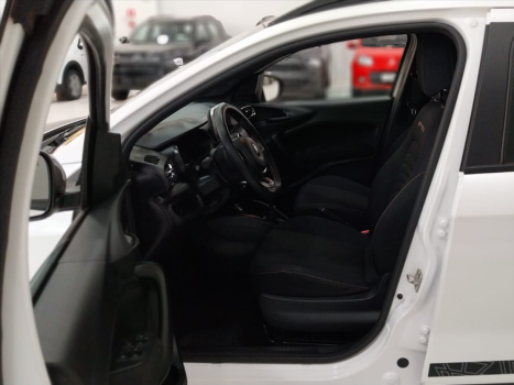 FIAT Argo 1.3 4P FIREFLY FLEX TREKKING, Foto 9 FIAT Argo 1.3 4P FIREFLY FLEX TREKKING, Foto 9