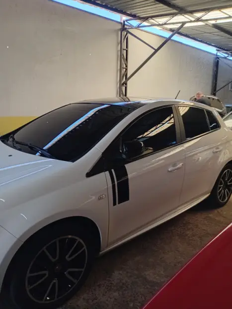 FIAT Bravo 1.8 16V 4P FLEX SPORTING DUALOGIC AUTOMATIZADO, Foto 2 FIAT Bravo 1.8 16V 4P FLEX SPORTING DUALOGIC AUTOMATIZADO, Foto 2