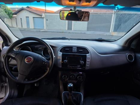 FIAT Bravo 1.8 16V 4P ESSENCE FLEX, Foto 2