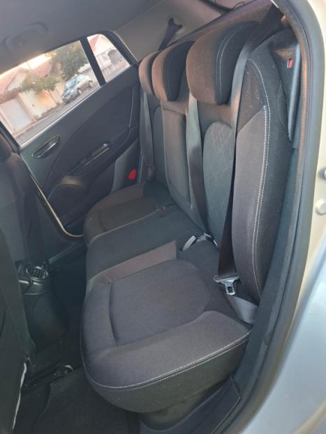 FIAT Bravo 1.8 16V 4P ESSENCE FLEX, Foto 5