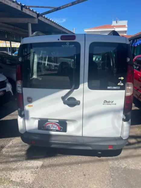 FIAT Doblo 1.4 4P FLEX ATTRACTIVE 7 LUGARES, Foto 4