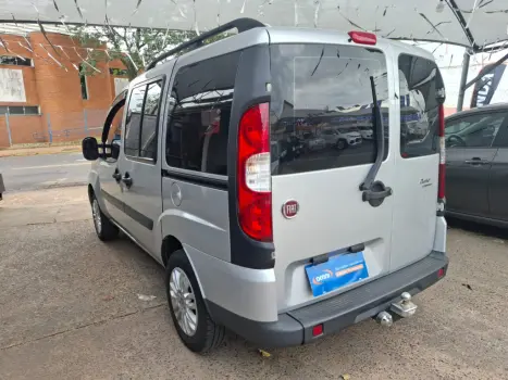 FIAT Doblo 1.8 16V 4P FLEX ESSENCE 7 LUGARES, Foto 5